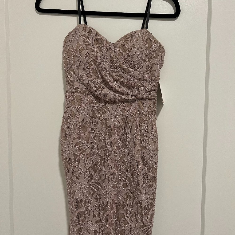 *BRAND NEW* David's Bridal Strapless Shimmer Dress - Size 2 - Mauve